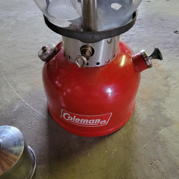 Coleman red 200 lantern - Picture 6 of 7